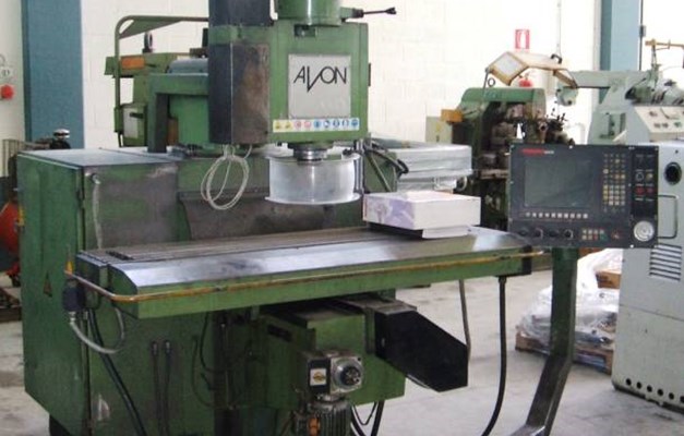 FRESATRICE AVON 3000 con CNC Anilam 5000M - USATA